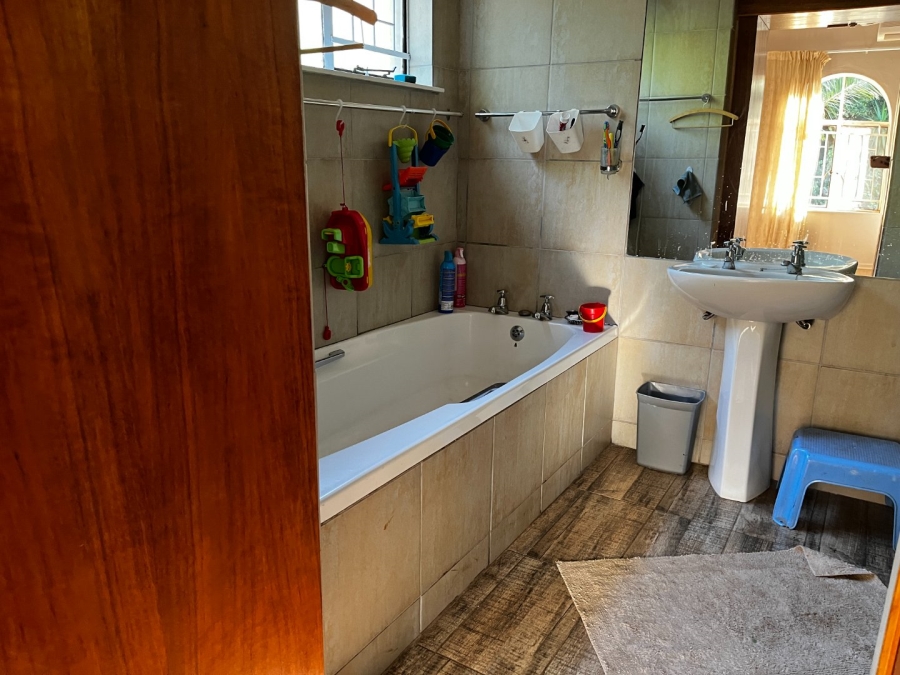4 Bedroom Property for Sale in Pellissier Free State